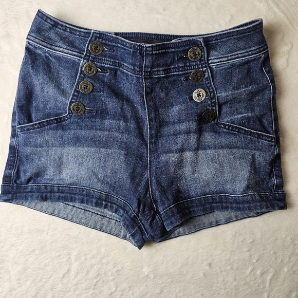 Express Jean Shorts 8 Women’s button front denim Jorts - Picture 1 of 9